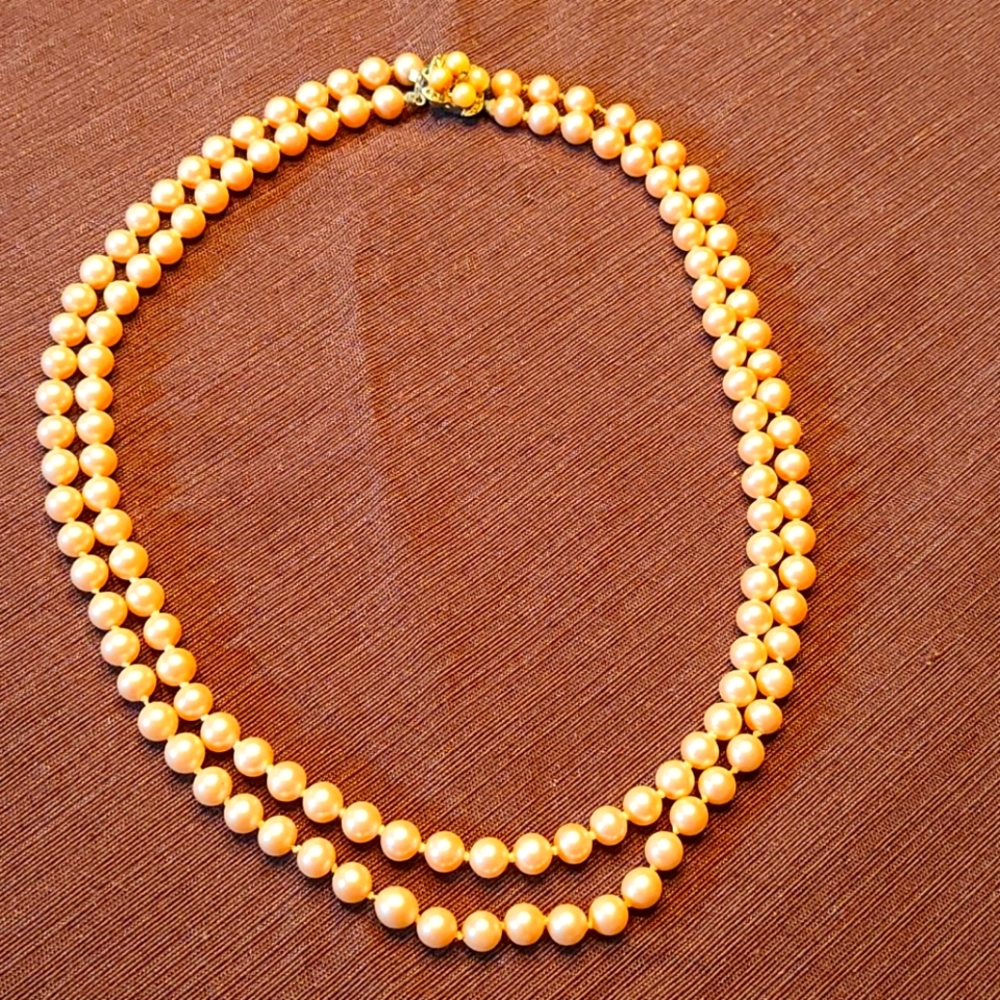 Pearl necklace, genuine, hand knotted vintage